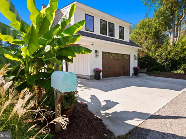 377 Valley Stream Rd, Severna Park, MD 21146