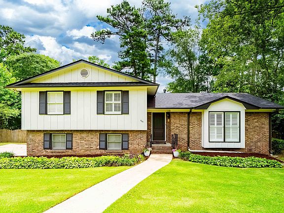 2nd image of 605 Twin Branch Dr