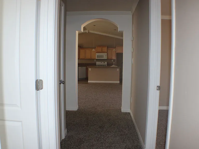 8144 Fernwood Ave — Photo 15