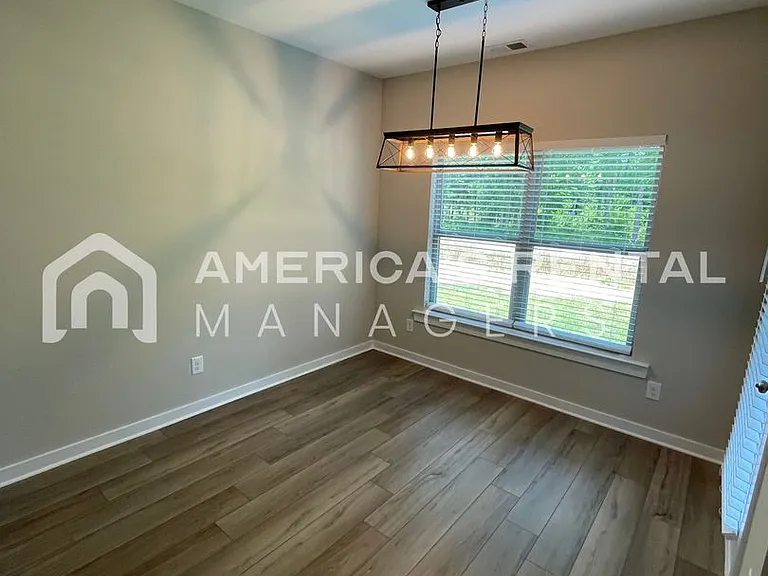 459 Troubadour Ln — Photo 10