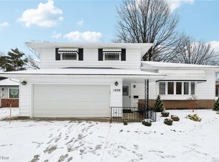 1909 Kennedy Dr, Wickliffe, OH 44092