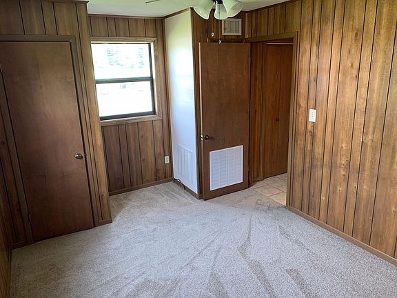 4th image of 19453 Noble Dr