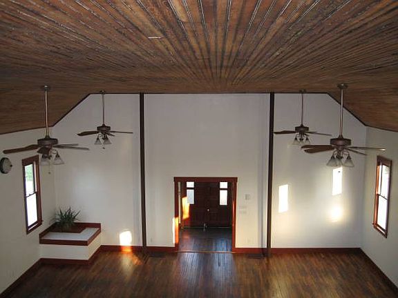 3rd image of 1862 S 7th St
