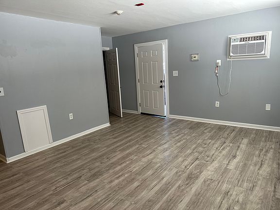 4th image of 1401 Maryland Ave #2ba28bc01