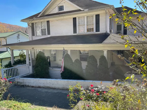 78 E Walnut St, Richwood, WV 26261