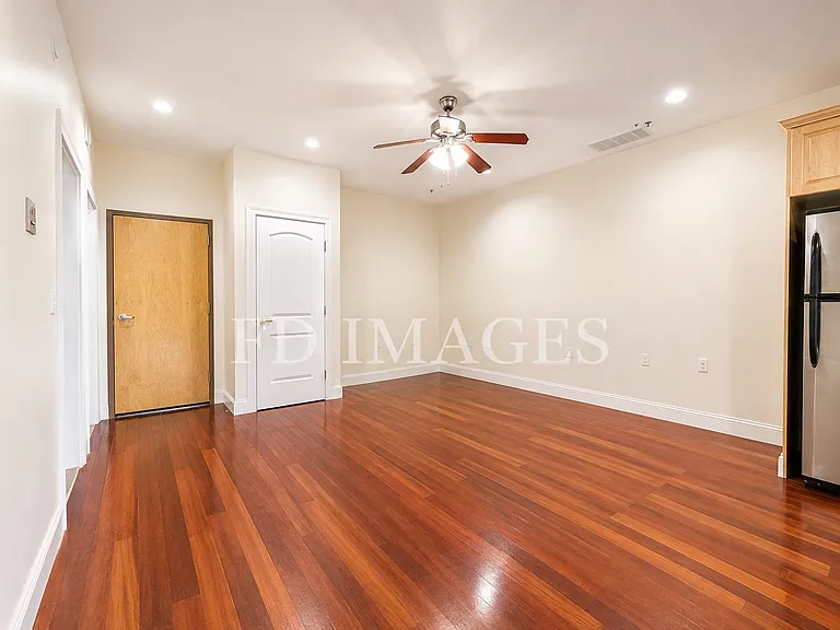 661 Bennington St #2 — Photo 9