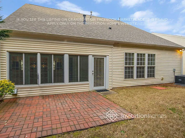 6204 Woodland Commons Dr — Photo 24