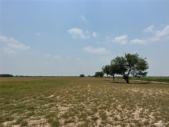 4th image of 39001 Mile 14 Rd