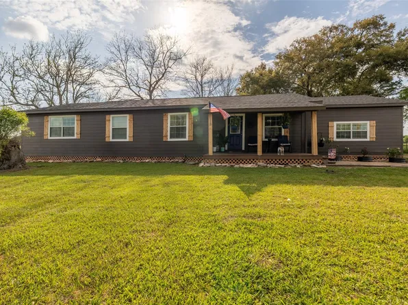 384 County Road 2046, Hull, TX 77564