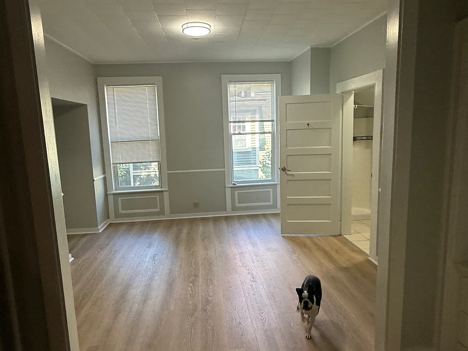 3 bed, 1900 sqft, $3,300 — Photo 2