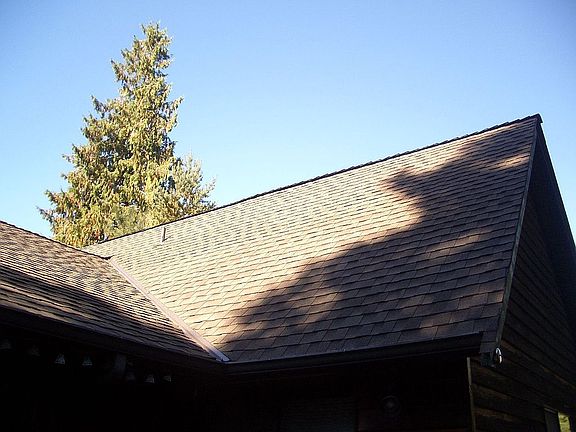 2006 new 50-yr comp. roof 