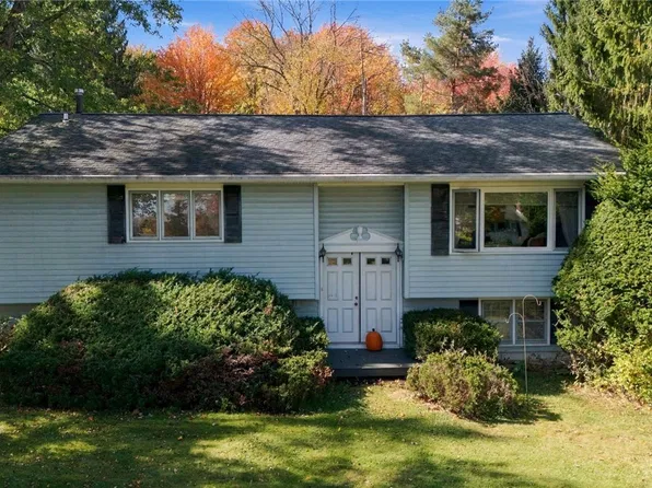 9538 Warner Gulf Rd, Holland, NY 14080