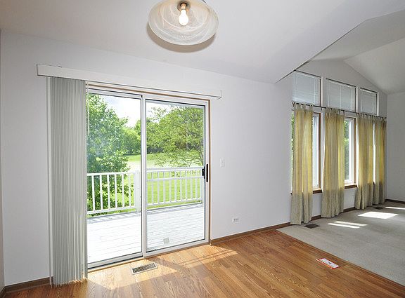 5th image of 2858 N Augusta Dr