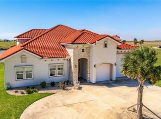 72 Cabernet Ct, Port O Connor, TX 77982