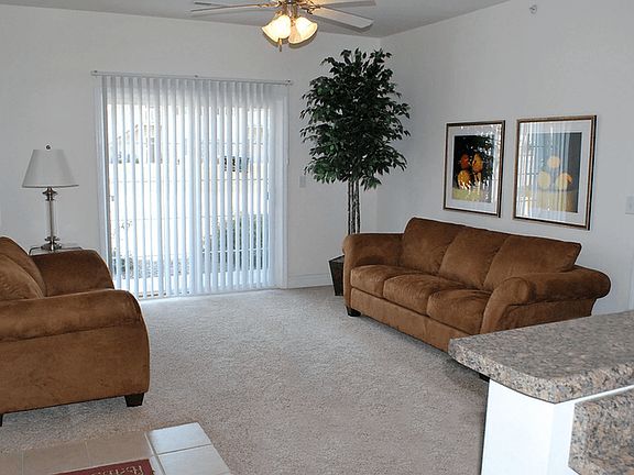 3rd image of 1105 Black Diamond Dr APT 5