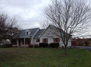 285 Lausch Rd, Denver, PA 17517