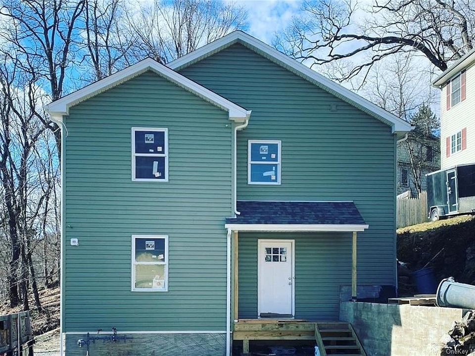 1st image of 69 Schneider Ave #1
