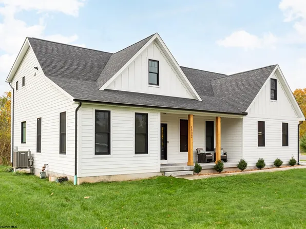 1532 Woodland Dr, Morgantown, WV 26505