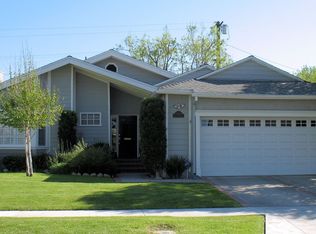 17150 Bullock St, Encino, CA 91316