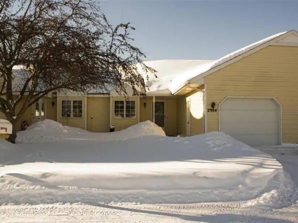 2934 Parkside Dr, Jenison, MI 49428