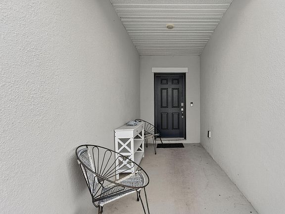 4th image of 535 SW Butler Avenue
