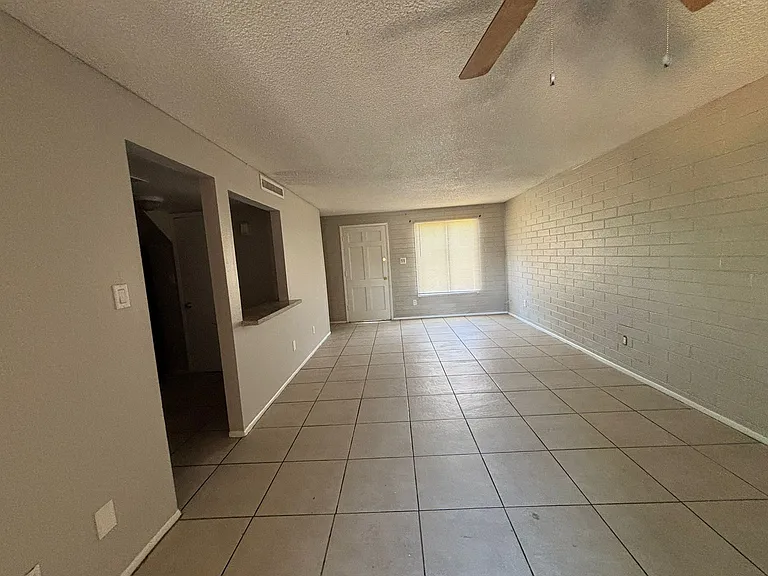 7130 W Highland Ave — Photo 3