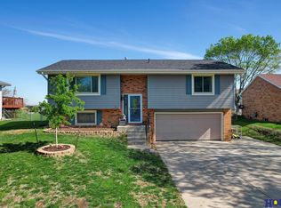 13840 Newgate Ct, Waverly, NE 68462
