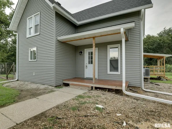 210 E High St, Kinderhook, IL 62345