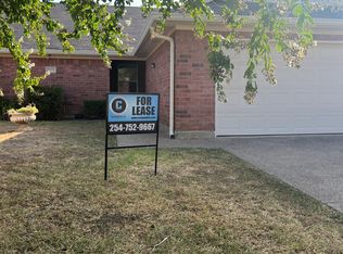 10208 Iris Ln, Waco, TX 76708