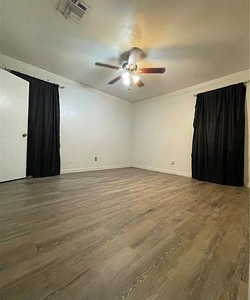 3rd image of 1000 Michael St