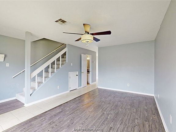 3rd image of 2807 Wildflower Dr APT 9