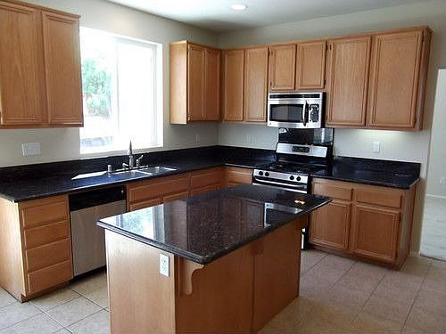2nd image of 261 San Remo Ave