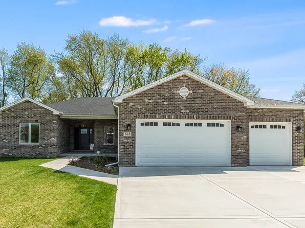 863 Winchester Green Dr, Wilmington, IL 60481
