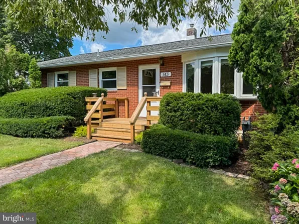 143 W South Hills Ave, State College, PA 16801