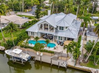 1520 Sandpiper St, Naples, FL 34102