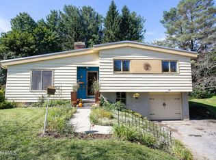 69 Valentine Rd, Pittsfield, MA 01201