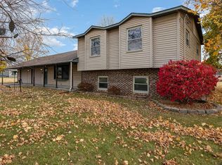 1697 S Nine Mile Rd, Kawkawlin, MI 48631