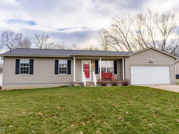 8628 Essex Ave NW, North Canton, OH 44720