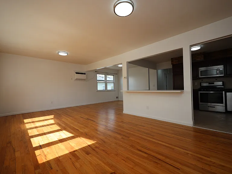 475 Beach Rd #2 — Photo 17