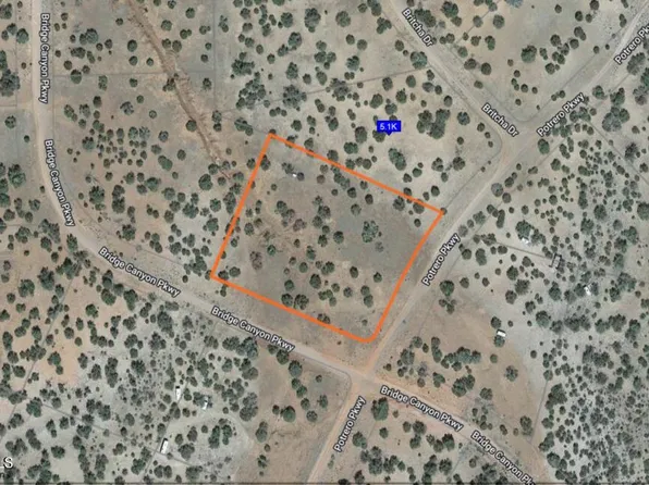 57759 N Bridge Canyon Pkwy, Seligman, AZ 86337