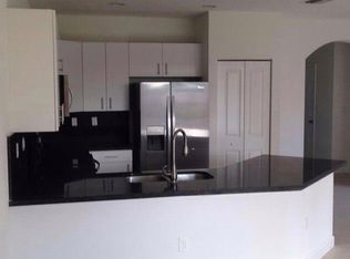 364 NE 194th Ter, Miami, FL 33179