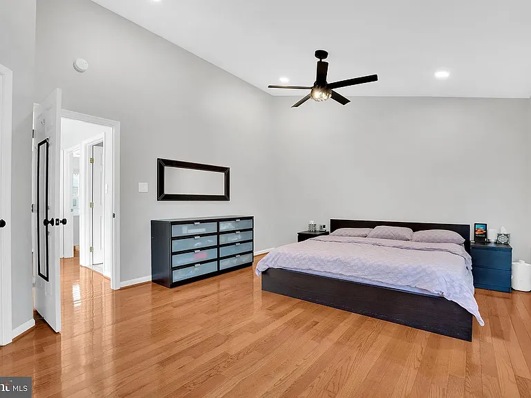 47575 Sharpskin Island Sq — Photo 40