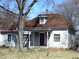 303 E Barton Rd, Leonardville, KS 66449