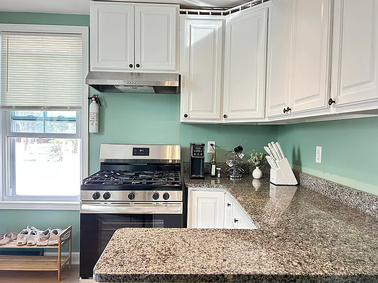 195 W Main St — Photo 6