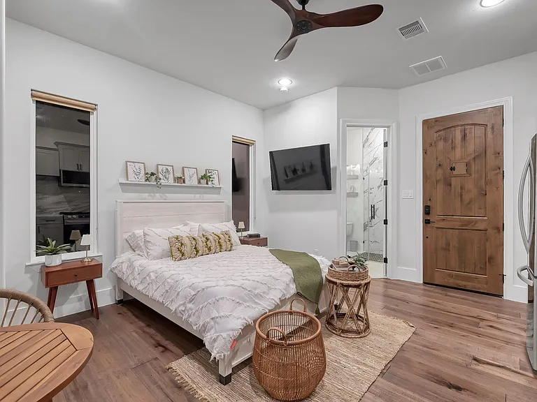 15937 Stagecoach Rd — Photo 45