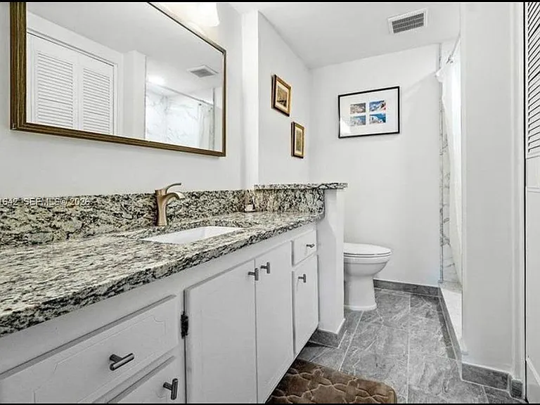 250 NE 20th St #3030 — Photo 7