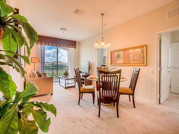 4th image of 4024 Breakview Dr #301