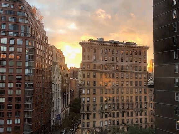 4th image of 200 W 70th St APT 9H