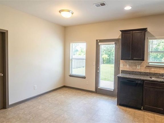 4th image of 3325 Ivey Ridge Rd NE