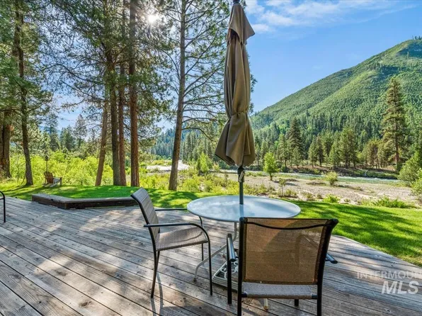 31 Southfork Dr, Lowman, ID 83637